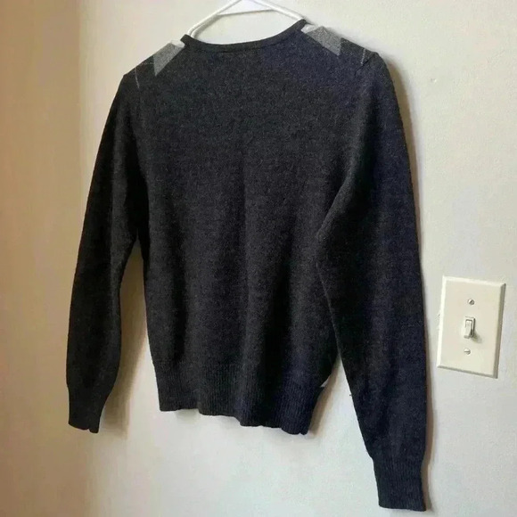 Kenar 100% Merino Wool Argyle V-Neck Sweater, Small (Fits Like XS), Vintage - Picture 6 of 10
